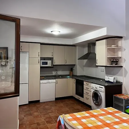 Apartamentos Angelus Plaza Mayor De Graus Exterior foto