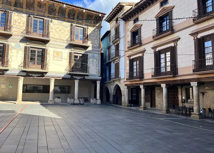 Apartamentos Angelus Plaza Mayor De Graus