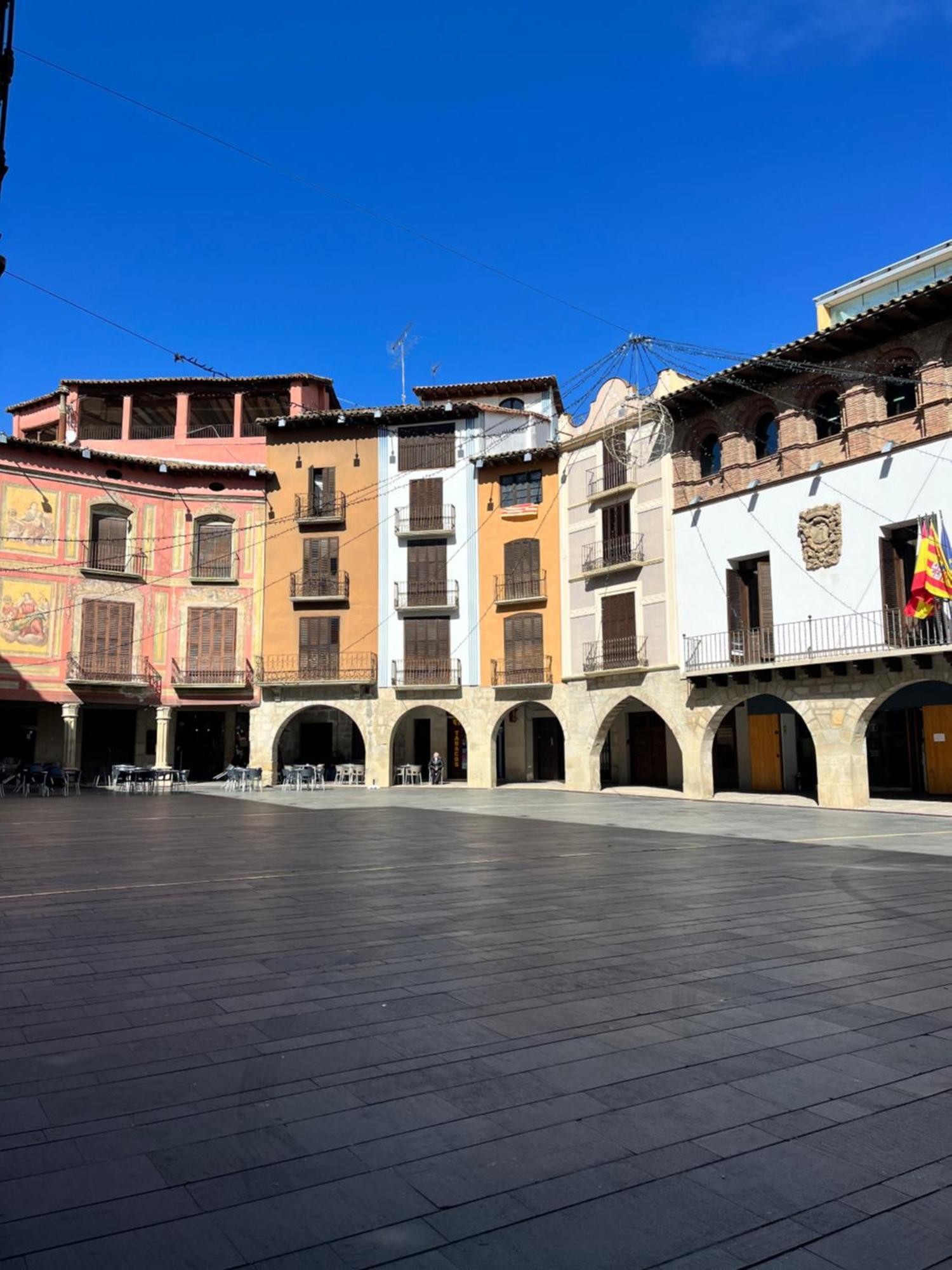Angelus Plaza Mayor De Graus