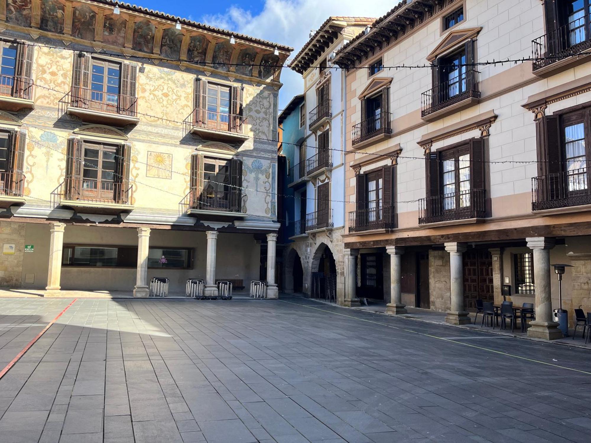 Angelus Plaza Mayor De Graus
